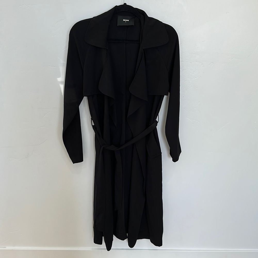 Beautiful trench coat from Norway. Black dressy jacket